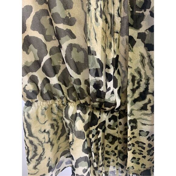 Heed by Robert Rodriguez Olive Animal Print Blouse Size M - Picture 4 of 7
